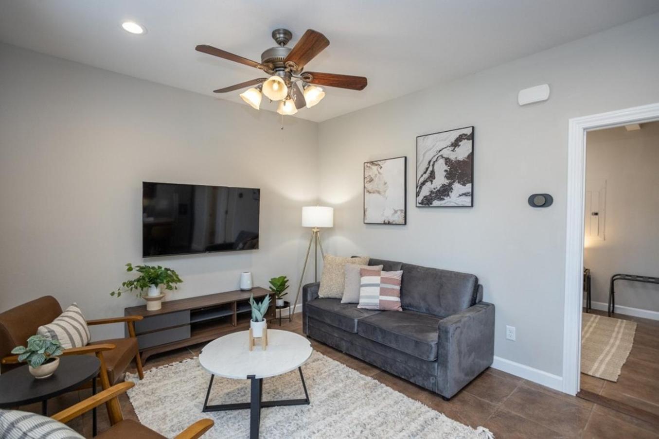 Waynesville Tiny Home With Hot Tub Near Ft Leonard Wood! מראה חיצוני תמונה