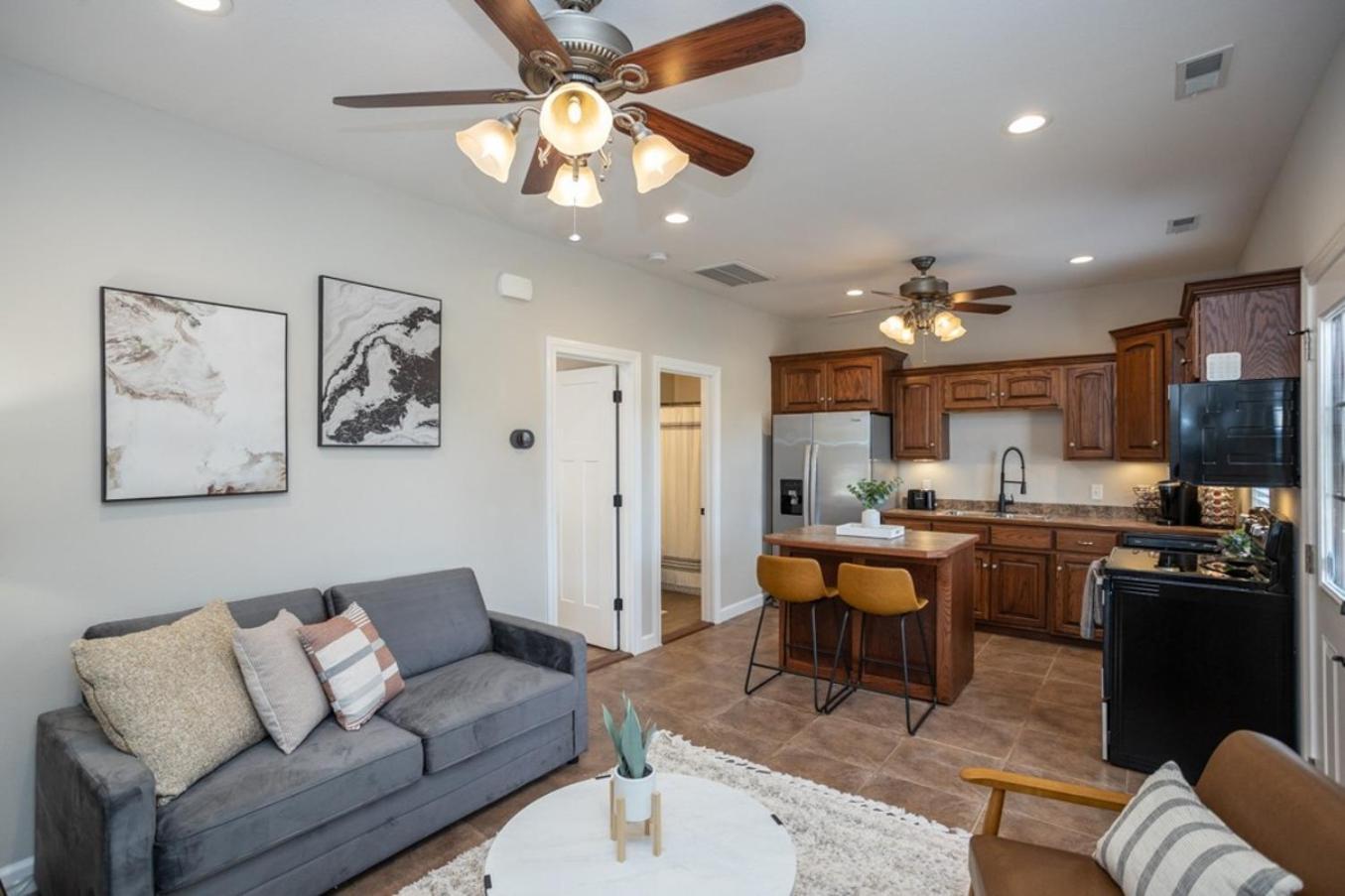Waynesville Tiny Home With Hot Tub Near Ft Leonard Wood! מראה חיצוני תמונה