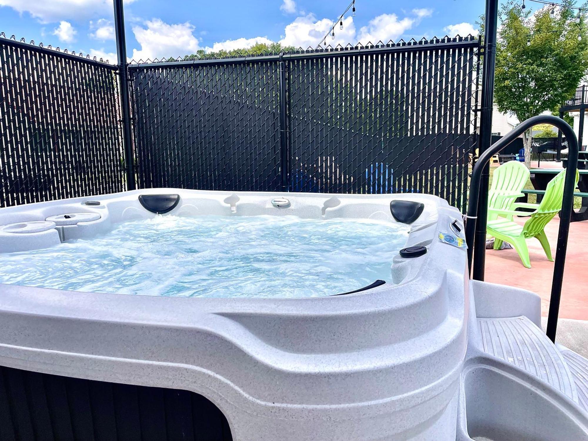Waynesville Tiny Home With Hot Tub Near Ft Leonard Wood! מראה חיצוני תמונה